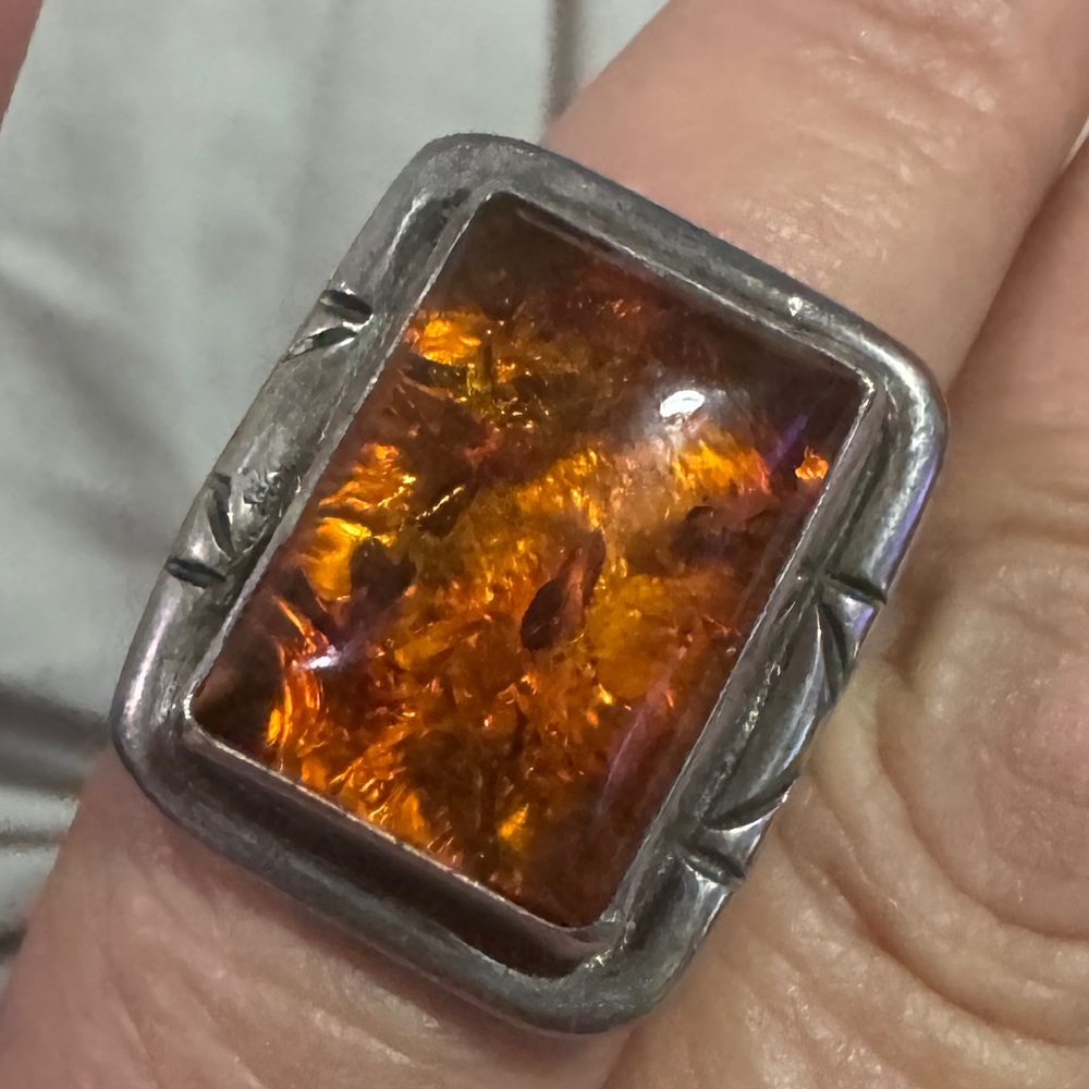 Amber and Silver Women's Ring - Picture 4 of 5